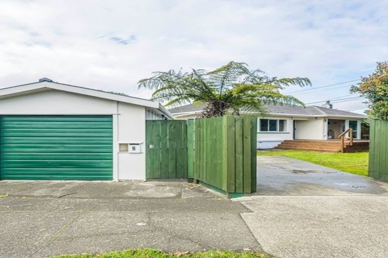Photo of property in 2 Orakau Road, Mangere East, Auckland, 2024