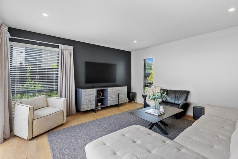 Photo of property in 1/177 Edgeware Road, Edgeware, Christchurch, 8013