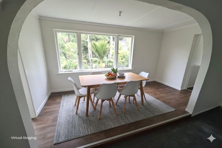 Photo of property in 41 Derwent Crescent, Titirangi, Auckland, 0604
