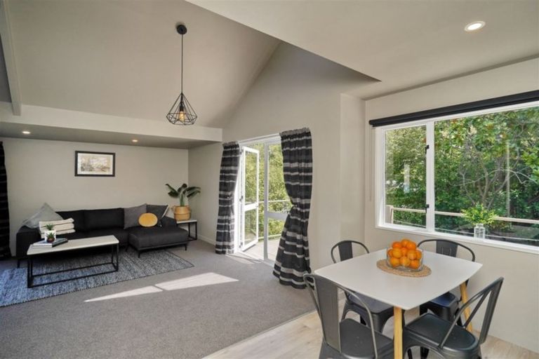 Photo of property in 54 Voelas Road, Lyttelton, 8082