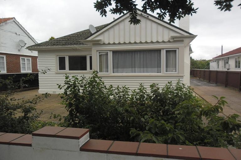 Photo of property in 20 Malone Road, Waterloo, Lower Hutt, 5011