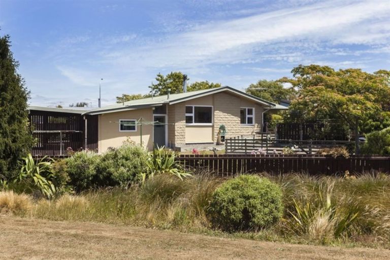Photo of property in 9 Fraser Place, Rangiora, 7400