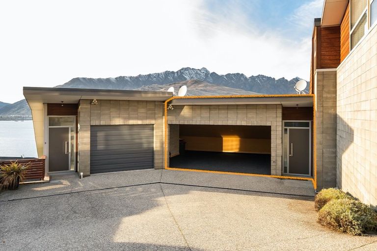 Photo of property in 2/11 Gum Lane, Queenstown, 9300