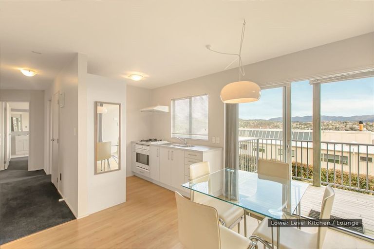 Photo of property in 67d Pleasant Road, Glen Eden, Auckland, 0602