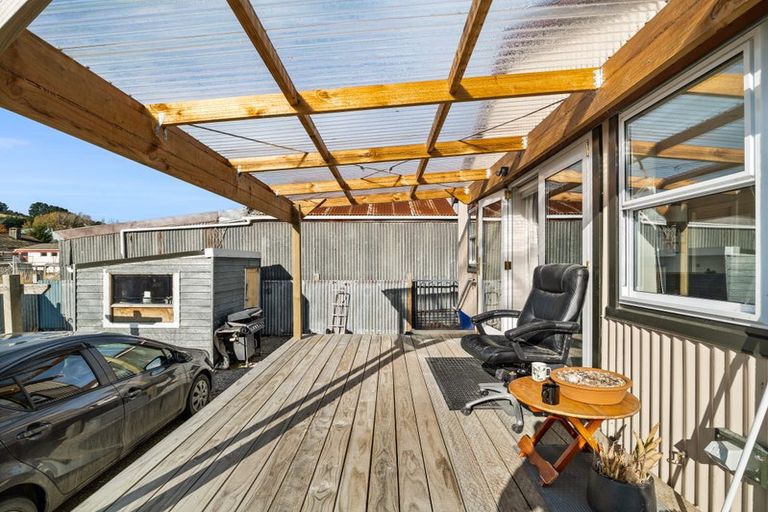 Photo of property in 18 Tiverton Street, Palmerston, 9430