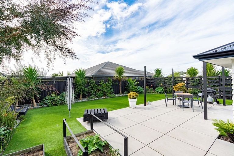 Photo of property in 14 Riverglen Road, Waipu, 0510