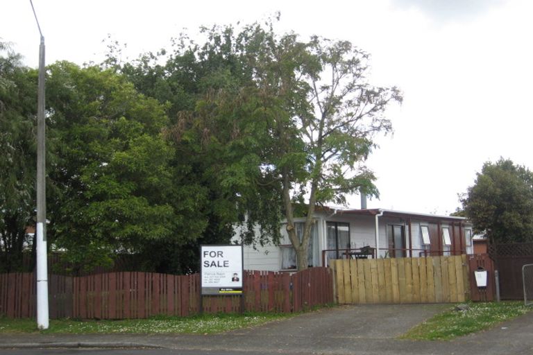 Photo of property in 11 Tuna Place, Manurewa, Auckland, 2102