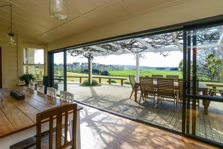 Photo of property in 724 Porangahau Road, Waipukurau, 4282