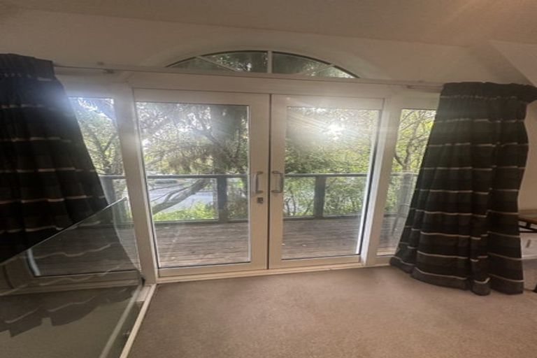 Photo of property in 532 South Titirangi Road, Titirangi, Auckland, 0604