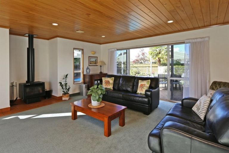 Photo of property in 5 Cadogan Lane, Taradale, Napier, 4112