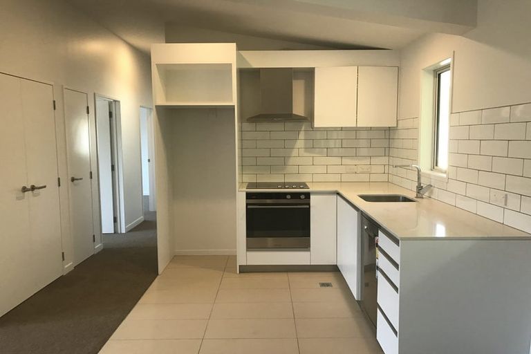 Photo of property in 10/74u Derwent Street, Island Bay, Wellington, 6023