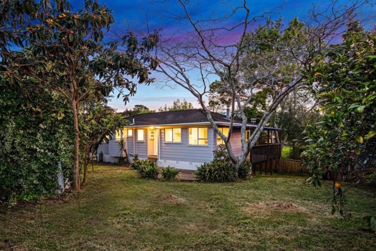Photo of property in 263 Henderson Valley Road, Henderson, Auckland, 0612