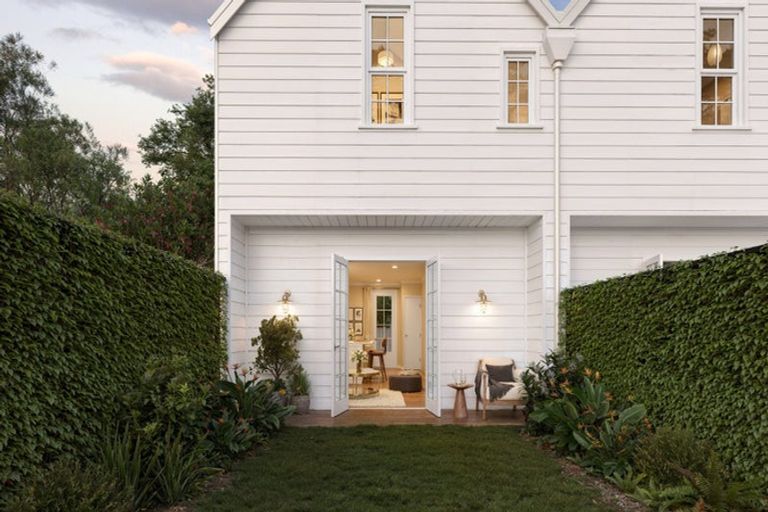 Photo of property in 240 Rangatira Road, Beach Haven, Auckland, 0626