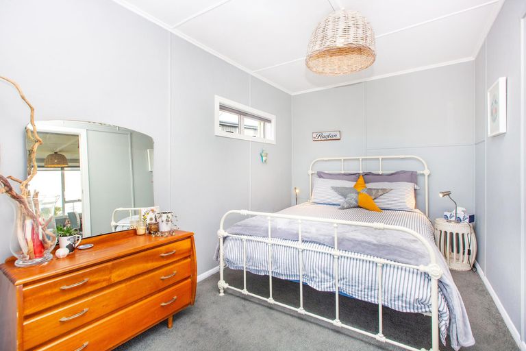 Photo of property in 6 Wainamu Road, Raglan, 3297