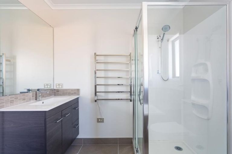 Photo of property in 162 Hobsonville Point Road, Hobsonville, Auckland, 0616