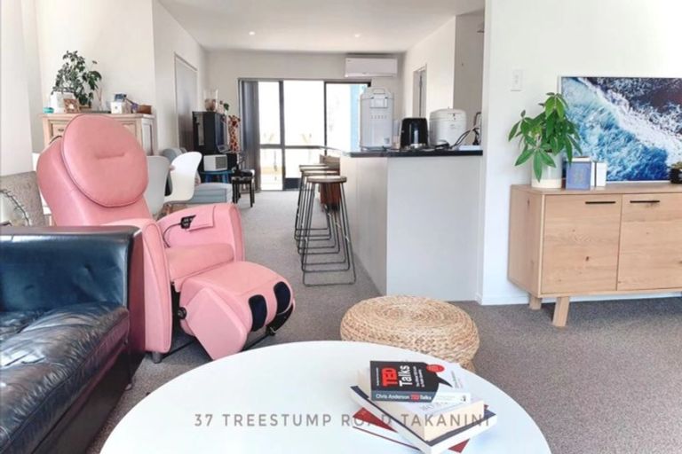 Photo of property in 37 Treestump Road, Takanini, 2112