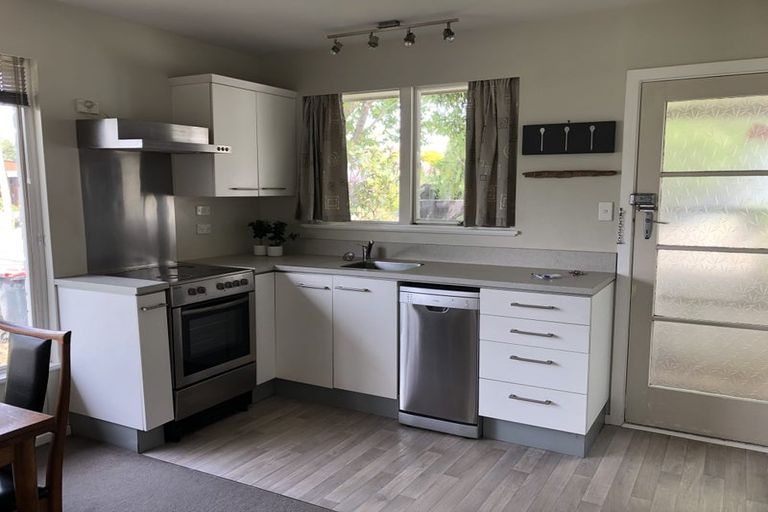 Photo of property in 1/42 Prossers Road, Saint Martins, Christchurch, 8022