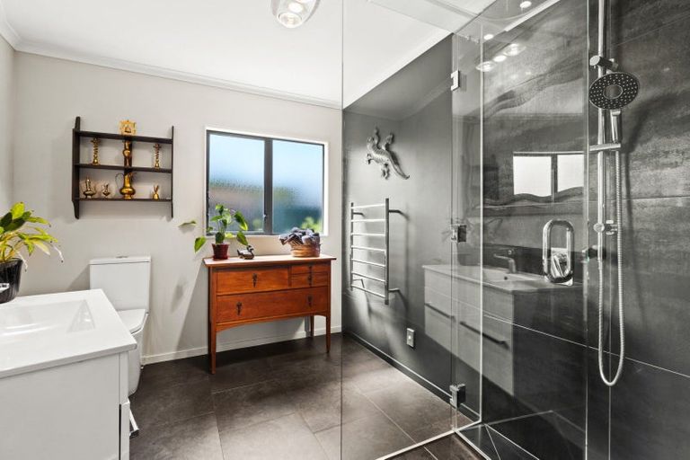 Photo of property in 9 Chelsea Drive, Taradale, Napier, 4112