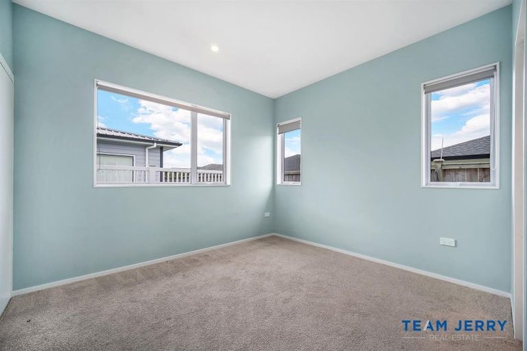 Photo of property in 40 Holcroft Street, Papakura, 2110