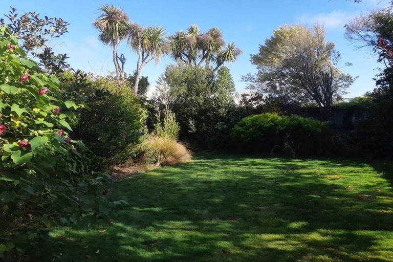 Photo of property in 11 Evenwood Place, Waimairi Beach, Christchurch, 8083