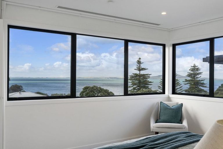 Photo of property in 10b Montrose Terrace, Mairangi Bay, Auckland, 0630