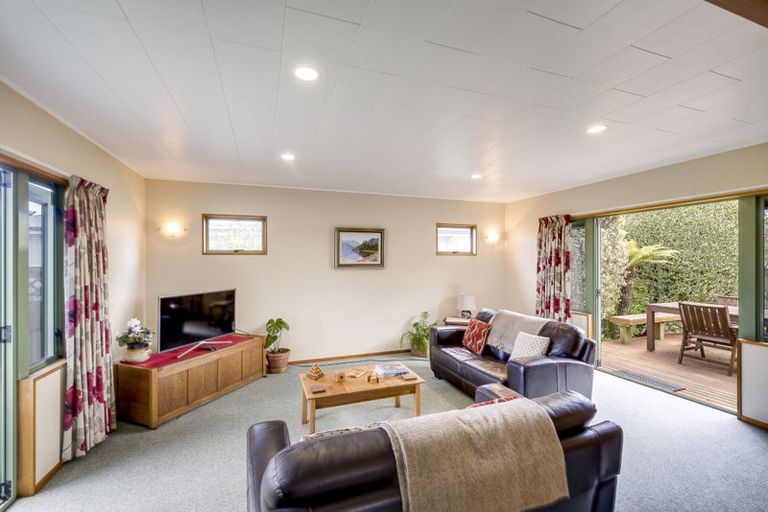 Photo of property in 15 Southwark Avenue, Tamatea, Napier, 4112