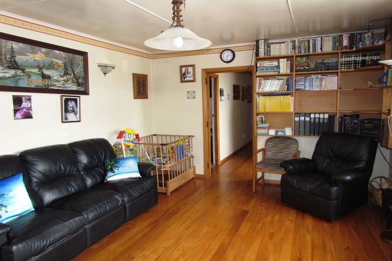 Photo of property in 2 Iorns Street, Masterton, 5810