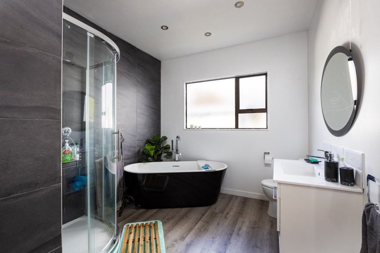 Photo of property in 7 Wicksteed Street, Vogeltown, New Plymouth, 4310
