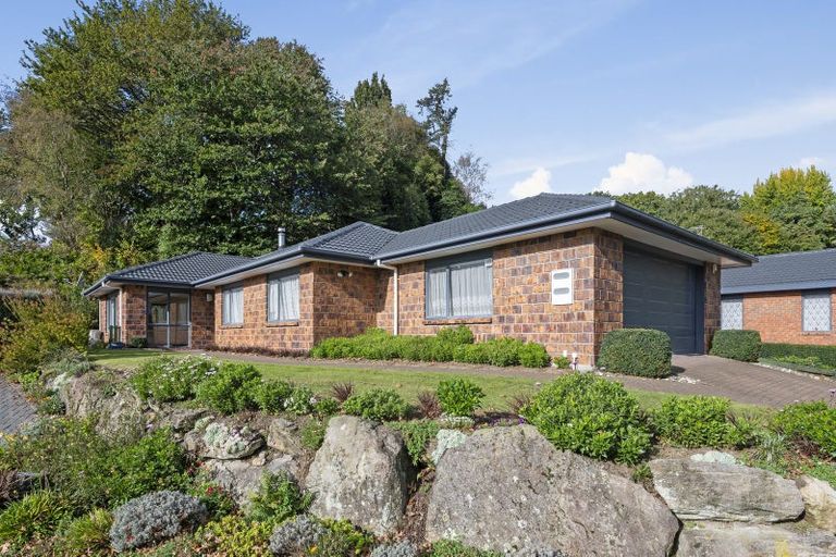 Photo of property in 56a Aquarius Drive, Kawaha Point, Rotorua, 3010