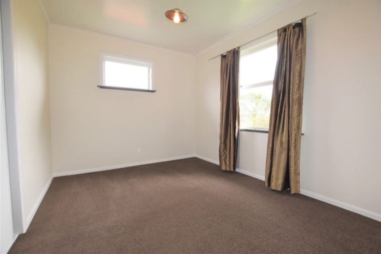 Photo of property in 62 Sherwood Avenue, Te Atatu South, Auckland, 0610