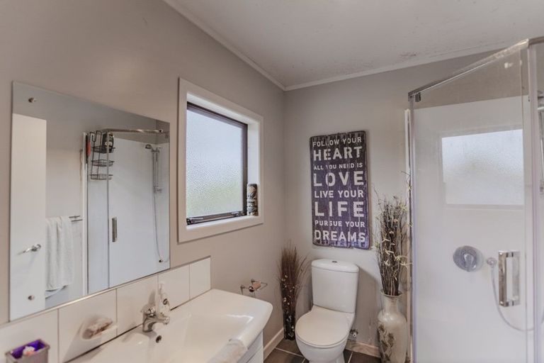 Photo of property in 6 Rochfort Street, Otane, 4202