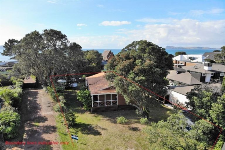 Photo of property in 16 Mccall Avenue, Pauanui, Hikuai, 3579