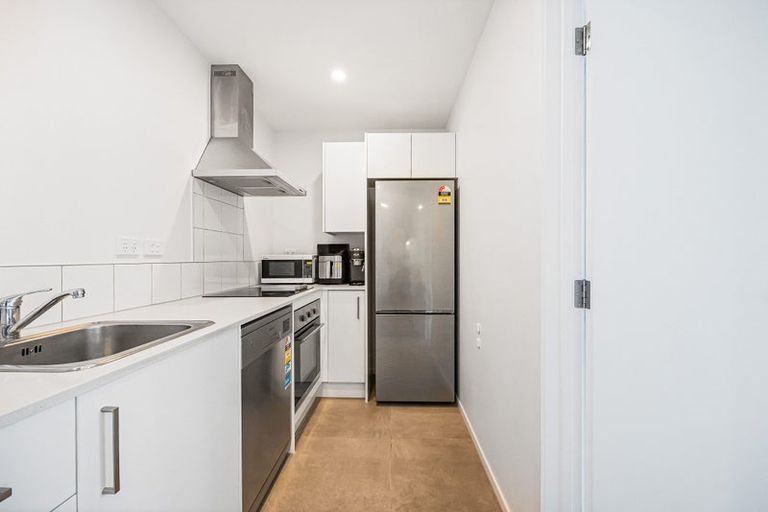 Photo of property in 105/28b Eileen Newey Place, Henderson, Auckland, 0612