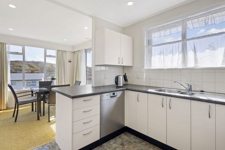 Photo of property in 7 Ceres Crescent, Johnsonville, Wellington, 6037