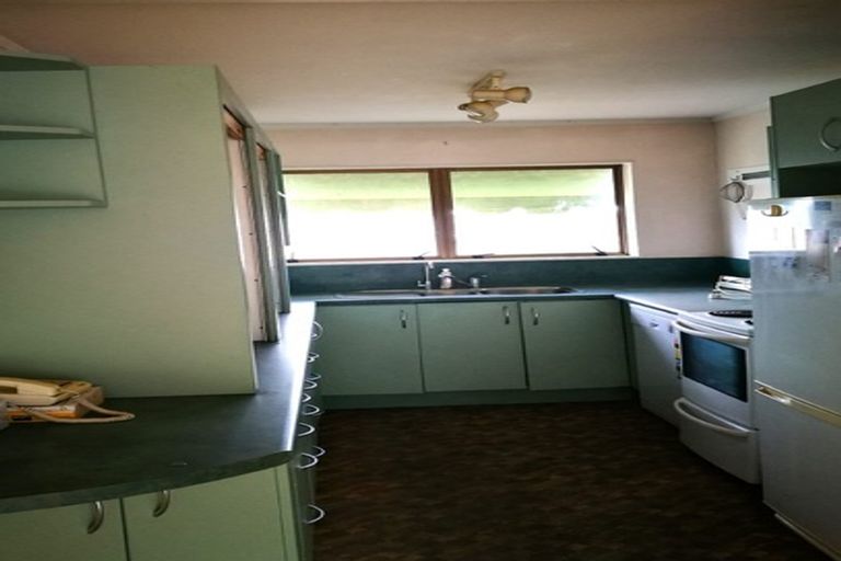 Photo of property in 2/1 Chevis Place, Pakuranga, Auckland, 2010