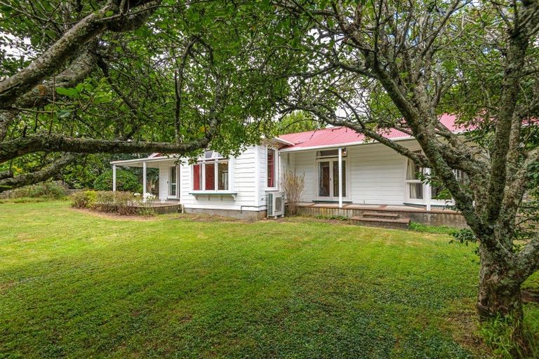 Photo of property in 49 Joblins Road, Levin, 5571