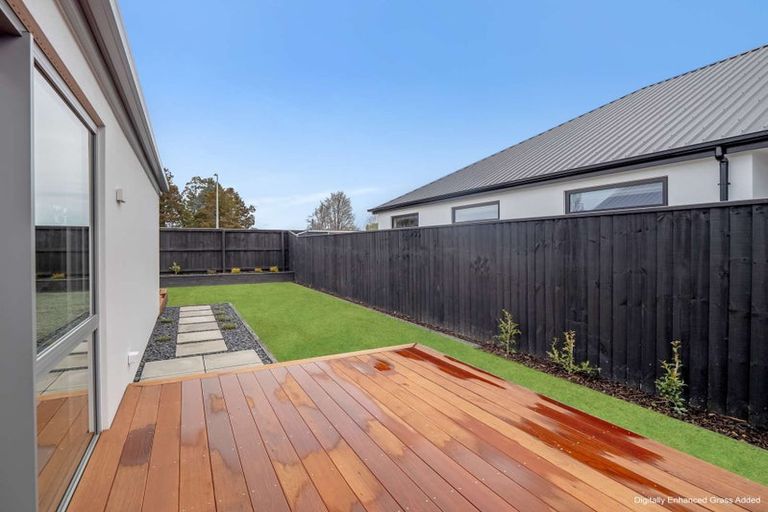 Photo of property in 11 Twin Meadows Drive, Casebrook, Christchurch, 8051
