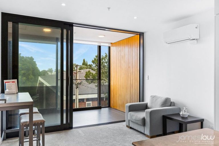 Photo of property in 205/1 Buscomb Avenue, Henderson, Auckland, 0610