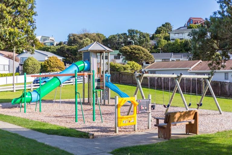 Photo of property in 31a Bodmin Terrace, Camborne, Porirua, 5026