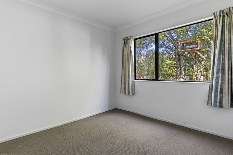 Photo of property in 35 Grace Crescent, Richmond Heights, Taupo, 3330
