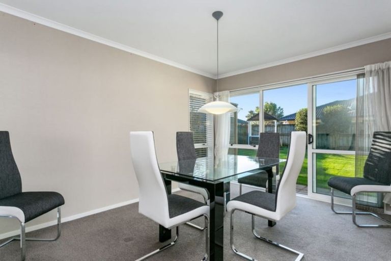 Photo of property in 16 Honiss Place, Cambridge, 3434