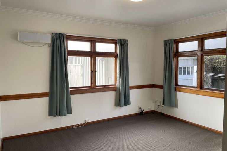 Photo of property in 52-52c Keith Street, Roslyn, Palmerston North, 4414