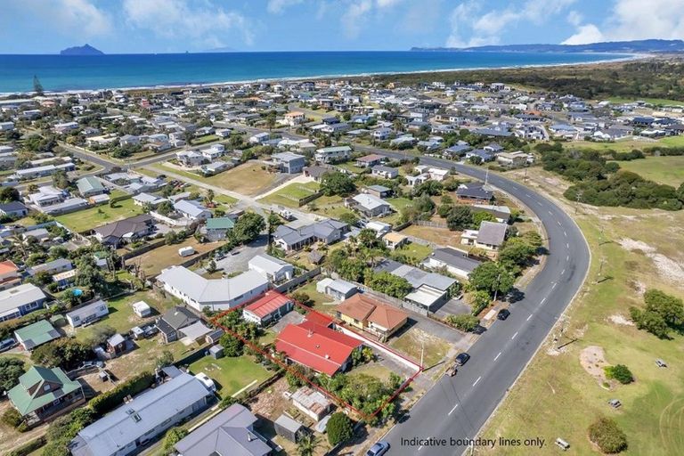 Photo of property in 29 Ruakaka Beach Road, Ruakaka, 0116