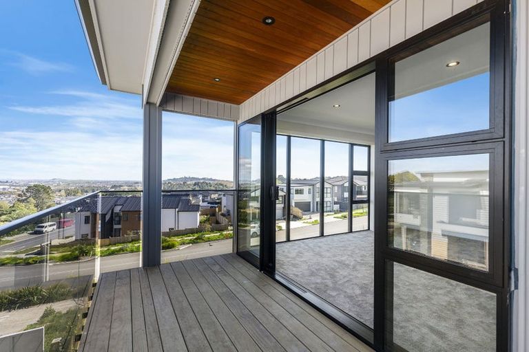 Photo of property in 13 Hautoa Lane, Flat Bush, Auckland, 2019