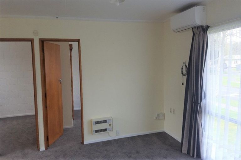 Photo of property in 145 Ruamahanga Crescent, Terrace End, Palmerston North, 4410