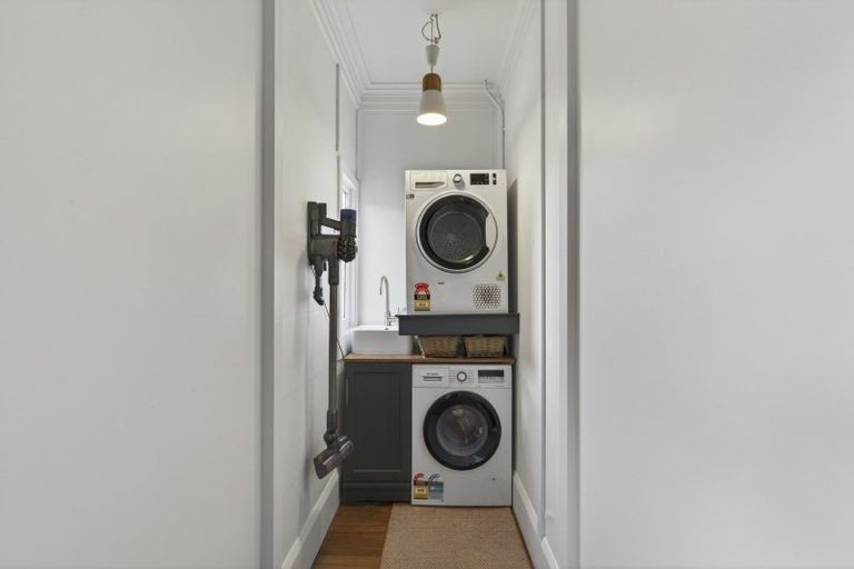 Photo of property in 22 George Street, Lower Vogeltown, New Plymouth, 4310