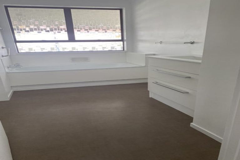 Photo of property in 59 Charles Street, Westshore, Napier, 4110