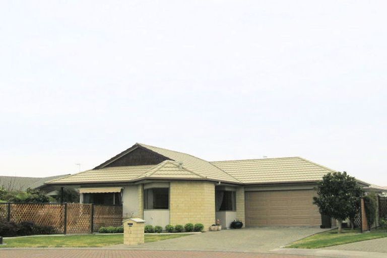 Photo of property in 12 Claridge Place, Taradale, Napier, 4112