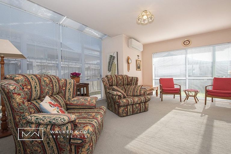 Photo of property in 20 Macalister Place, Miramar, Wellington, 6022