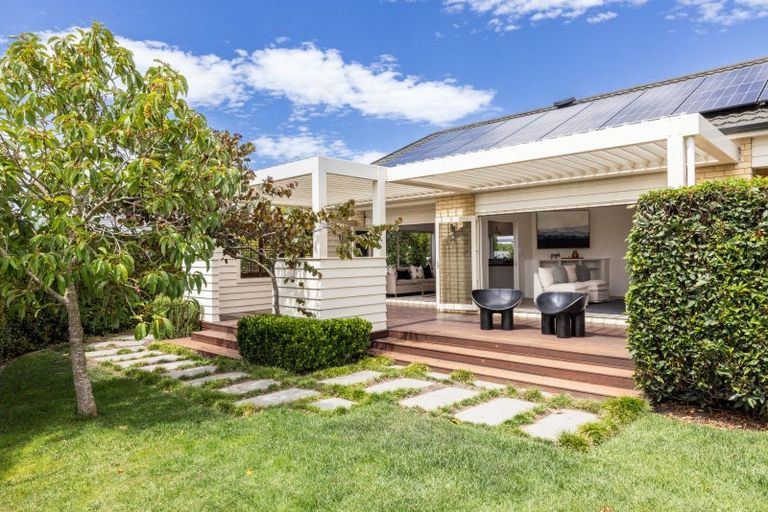 Photo of property in 6 Scott Place, Havelock North, 4130